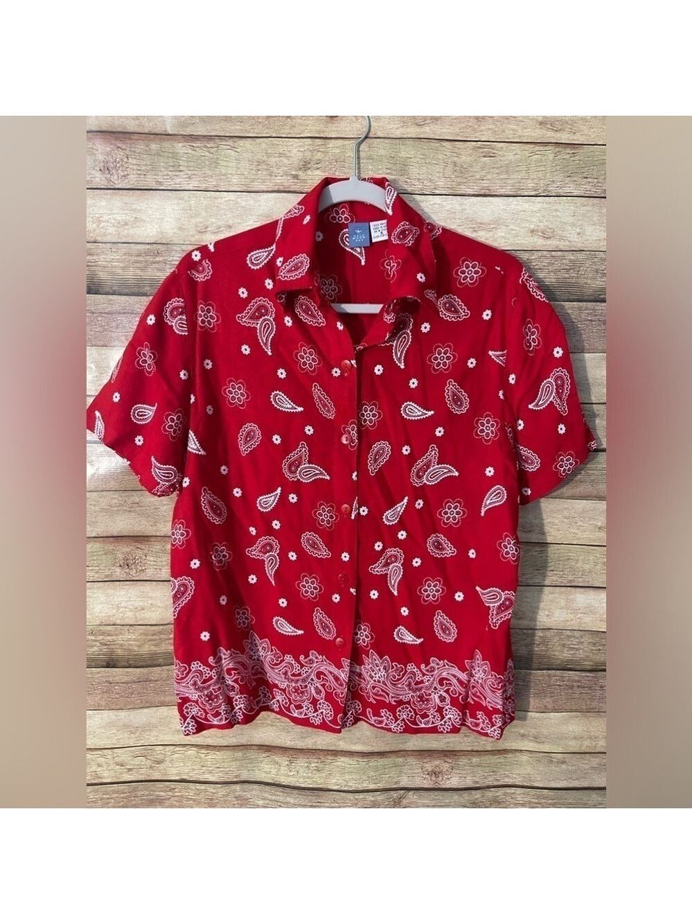 Half Moon Bay Women's Red Paisley Shirt 100% Rayon Classic Button-Up Size: Small